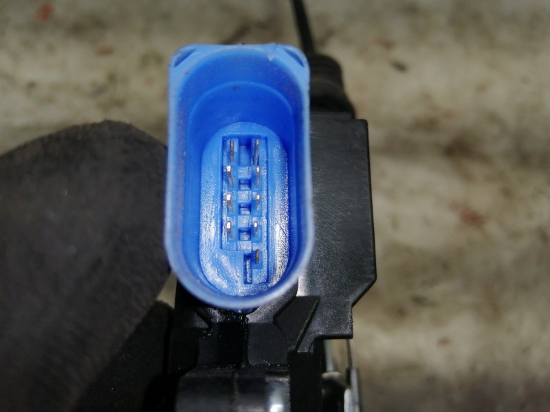 Recambio de cerradura puerta delantera derecha para skoda octavia berlina (1z3) 1.9 tdi referencia OEM IAM PA6630FV  