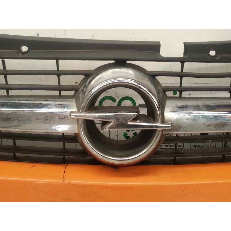 Recambio de rejilla delantera para opel movano volquete/ caja abierta ab (2004 =>) ki l2 3,5t referencia OEM IAM   
