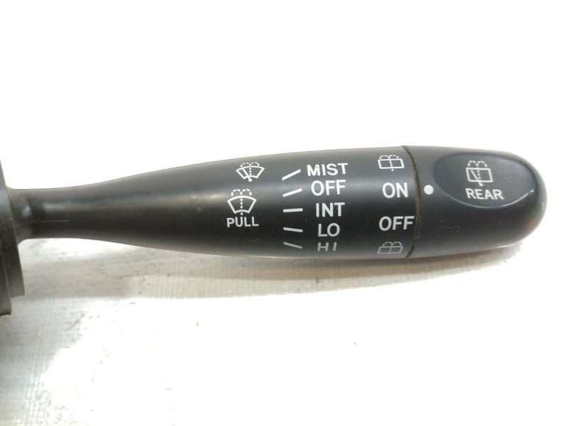 Recambio de mando limpia para toyota yaris (ncp1/nlp1/scp1) 1.0 linea terra referencia OEM IAM 173647  