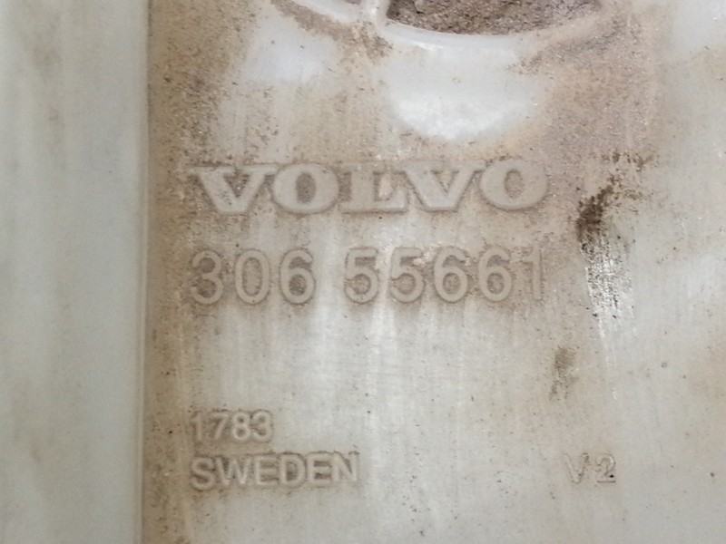 Recambio de deposito limpia para volvo s60 berlina 2.4 d referencia OEM IAM 30655661 1S7117K624DD 