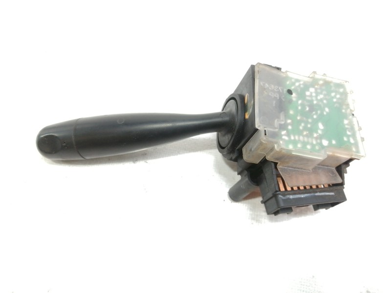 Recambio de mando limpia para toyota yaris (ncp1/nlp1/scp1) 1.0 linea terra referencia OEM IAM 173647  