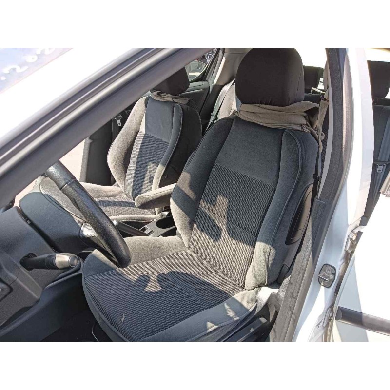 Recambio de asiento delantero izquierdo para peugeot 207 xt referencia OEM IAM   CON DESGASTE