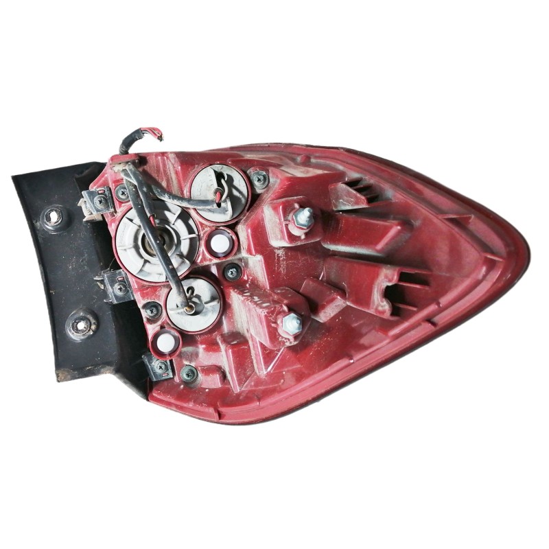 Recambio de piloto trasero derecho para kia ceed drive referencia OEM IAM 92402A2200  