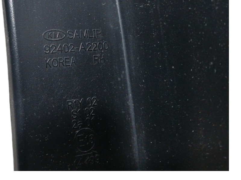 Recambio de piloto trasero derecho para kia ceed drive referencia OEM IAM 92402A2200  