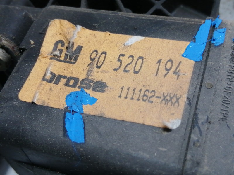 Recambio de elevalunas delantero derecho para opel corsa b viva referencia OEM IAM 90520194  