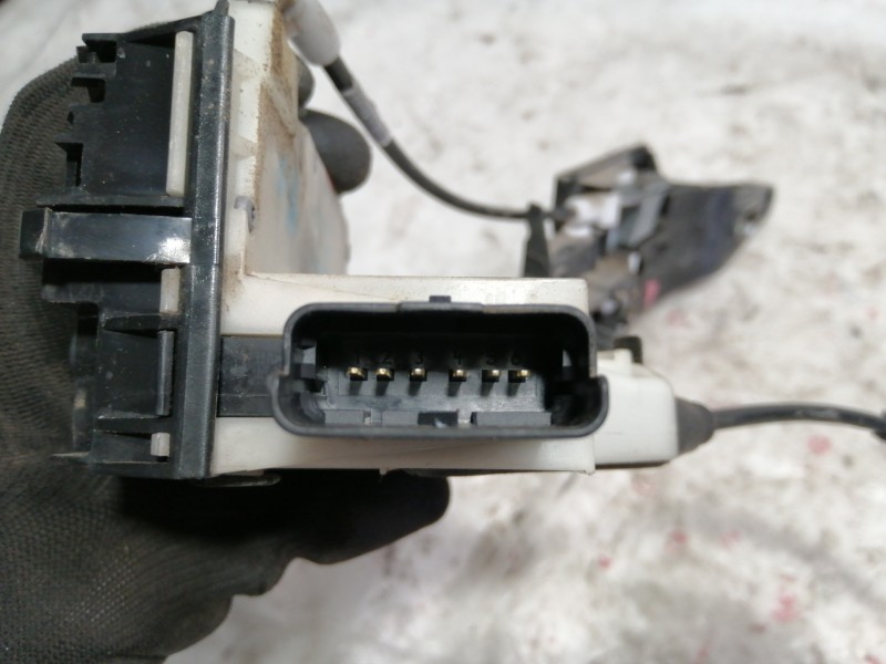 Recambio de cerradura puerta trasera derecha para peugeot 208 access referencia OEM IAM 48985U03  