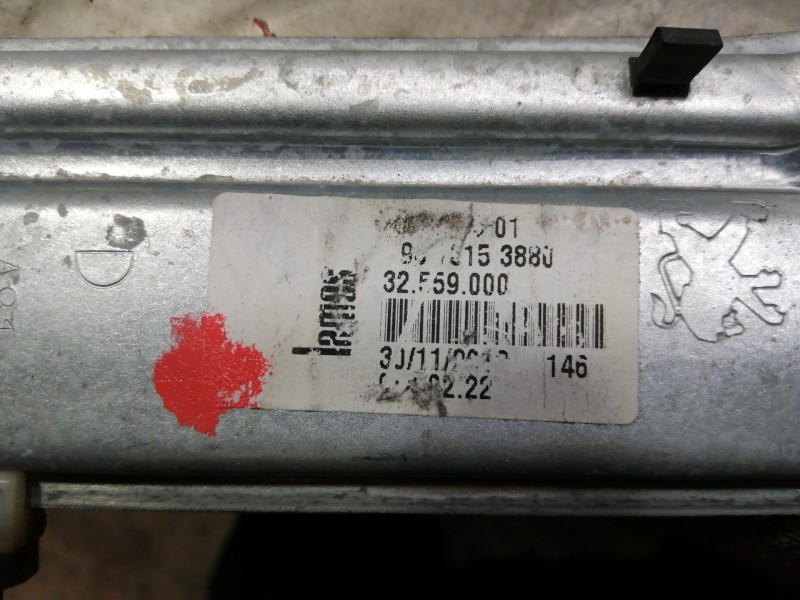 Recambio de elevalunas trasero derecho para peugeot 208 access referencia OEM IAM 32559000 9673153880 