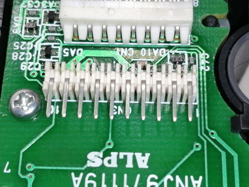 Recambio de mando limpia para volvo s60 berlina 2.4 d referencia OEM IAM 30768099  