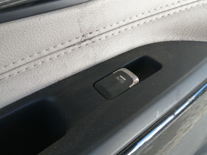 Recambio de puerta trasera izquierda para kia ceed drive referencia OEM IAM COMPLETA  