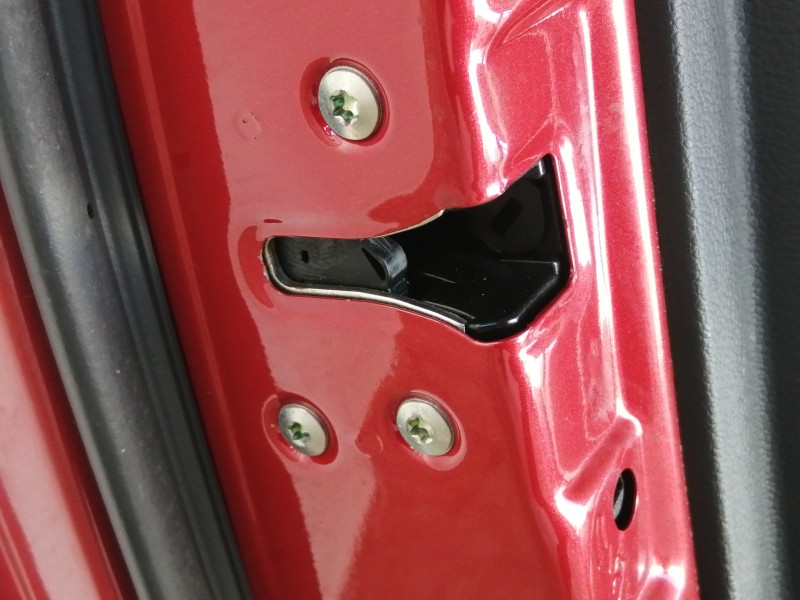 Recambio de puerta trasera izquierda para kia ceed drive referencia OEM IAM COMPLETA  