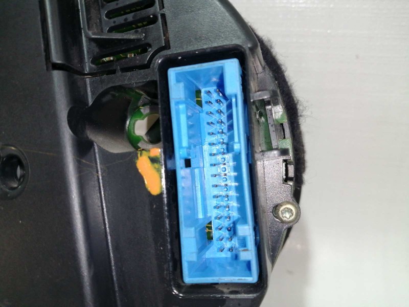 Recambio de cuadro instrumentos para audi a3 (8l) 1.8 t ambition (132kw) referencia OEM IAM 110008894002  