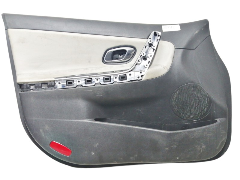 Recambio de guarnecido puerta delantera izquierda para kia ceed drive referencia OEM IAM 82350A2000WK  