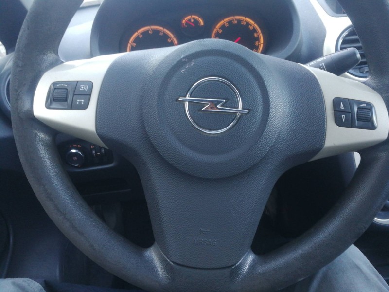 Recambio de airbag delantero izquierdo para opel corsa d selective referencia OEM IAM 13235770  