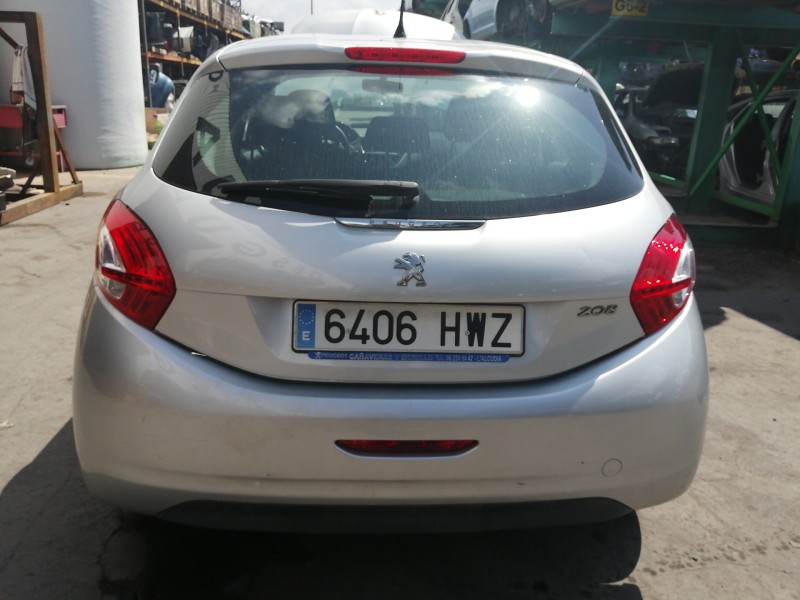 Recambio de porton trasero para peugeot 208 access referencia OEM IAM   