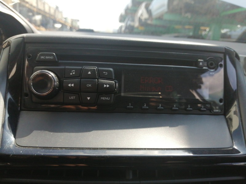 Recambio de sistema audio / radio cd para peugeot 208 access referencia OEM IAM   