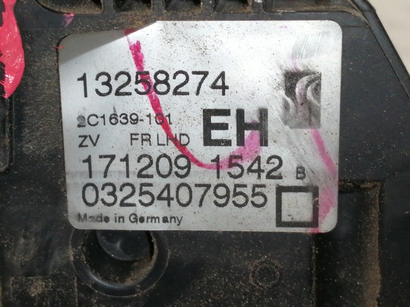 Recambio de cerradura puerta delantera derecha para opel corsa d selective referencia OEM IAM 13258274  