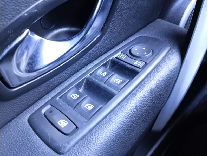 Recambio de mando elevalunas delantero izquierdo para renault fluence z.e. dynamique referencia OEM IAM   