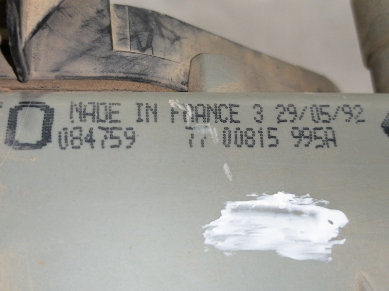 Recambio de faro izquierdo para renault 19 (b/c/l53) referencia OEM IAM 7700815995A  