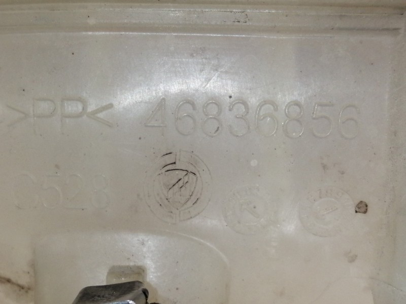 Recambio de deposito expansion para fiat 500 cabrio (150) lounge referencia OEM IAM 46836856 C528 