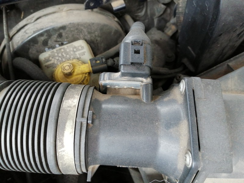 Recambio de caudalimetro para volkswagen golf iv berlina (1j1) conceptline referencia OEM IAM 06A908461B  HITACHI