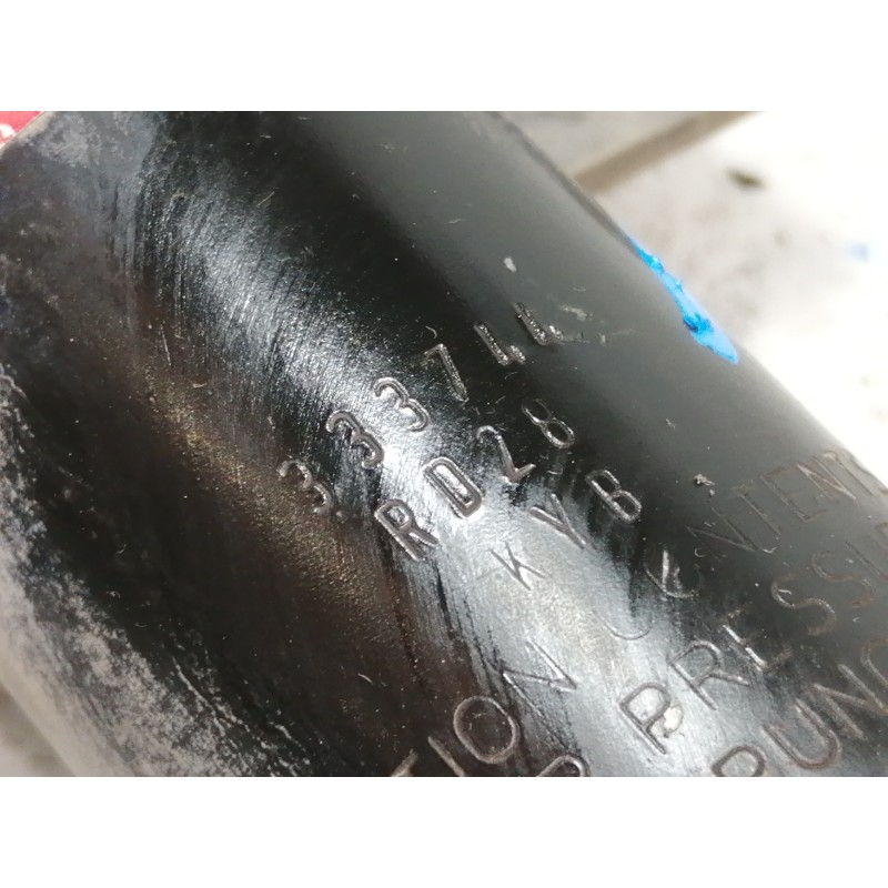 Recambio de amortiguador delantero izquierdo para renault clio iii confort dynamique referencia OEM IAM 333744  