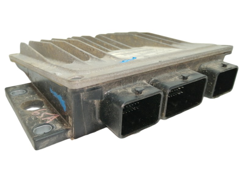 Recambio de centralita motor uce para renault clio iii confort dynamique referencia OEM IAM 8200399038 8200513163 