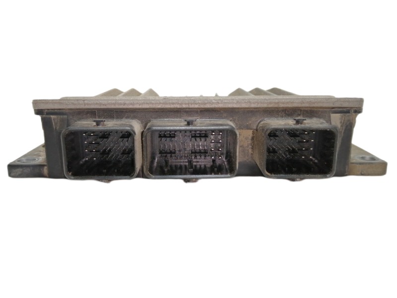 Recambio de centralita motor uce para renault clio iii confort dynamique referencia OEM IAM 8200399038 8200513163 