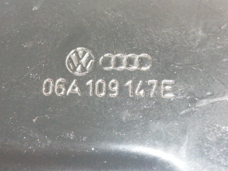Recambio de tapa distribucion para volkswagen golf iv berlina (1j1) conceptline referencia OEM IAM 06A109175B  