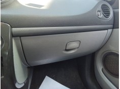 Recambio de guantera para renault clio iii confort dynamique referencia OEM IAM 8200475689   2