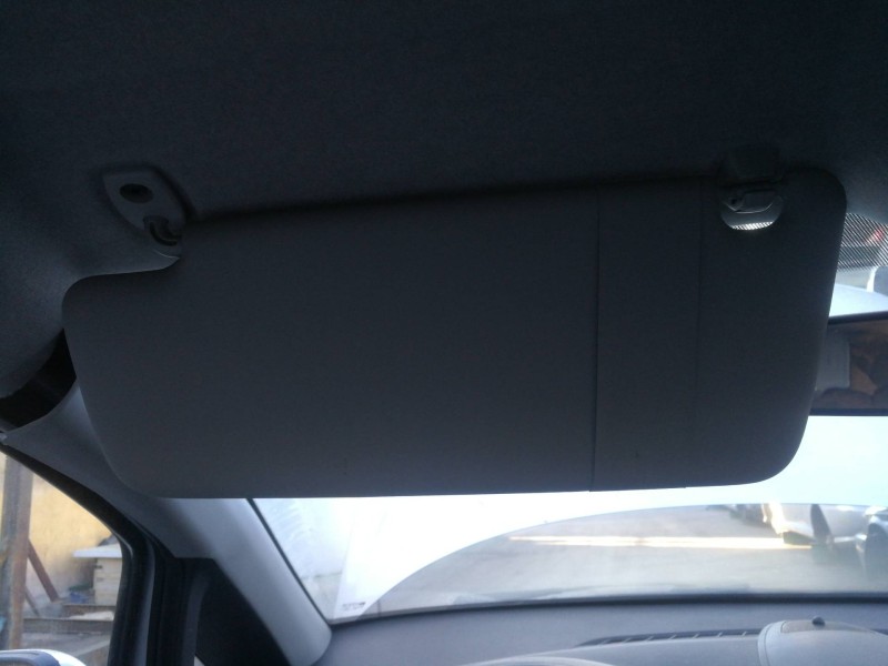 Recambio de parasol izquierdo para opel corsa d selective referencia OEM IAM 010440018  