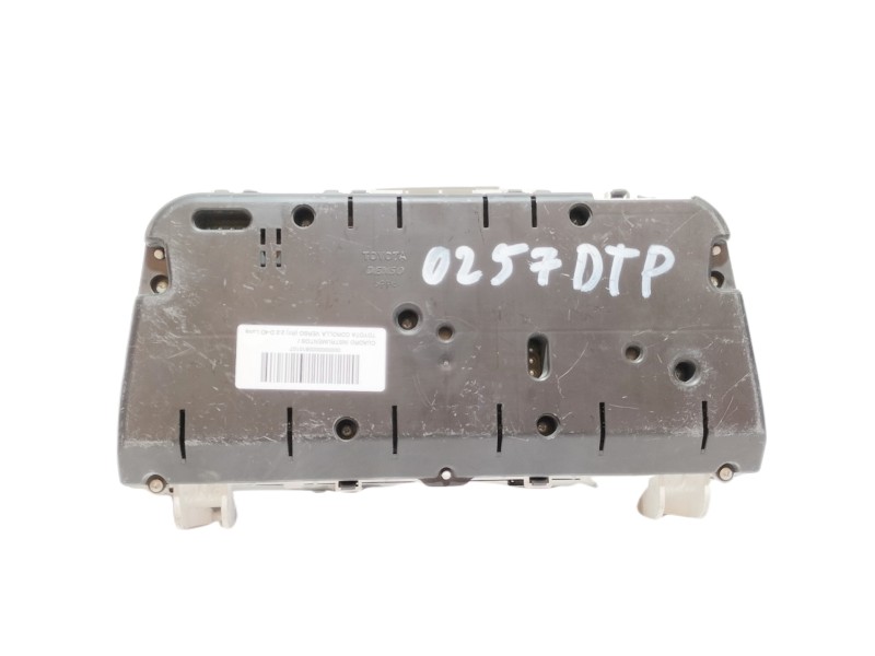 Recambio de cuadro instrumentos para toyota corolla verso (r1) 2.2 d-4d luna referencia OEM IAM 838000F090  
