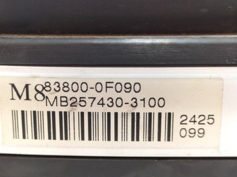 Recambio de cuadro instrumentos para toyota corolla verso (r1) 2.2 d-4d luna referencia OEM IAM 838000F090  