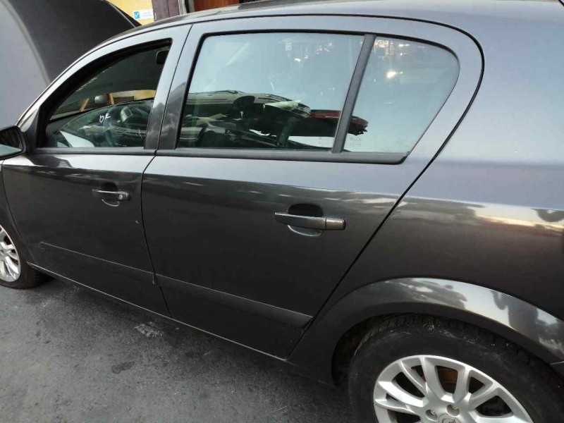 Recambio de puerta trasera izquierda para opel astra h ber. edition referencia OEM IAM COMPLETA  