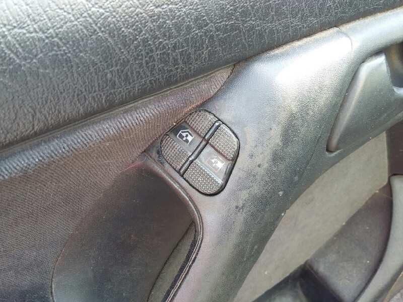 Recambio de mando elevalunas delantero izquierdo para volkswagen vento (1h2) gl referencia OEM IAM 1H0867197C 1H0867197C 