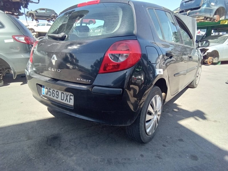 Recambio de paragolpes trasero para renault clio iii confort dynamique referencia OEM IAM   