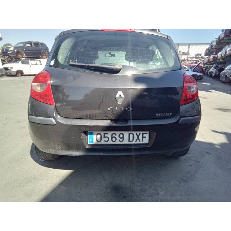 Recambio de paragolpes trasero para renault clio iii confort dynamique referencia OEM IAM   