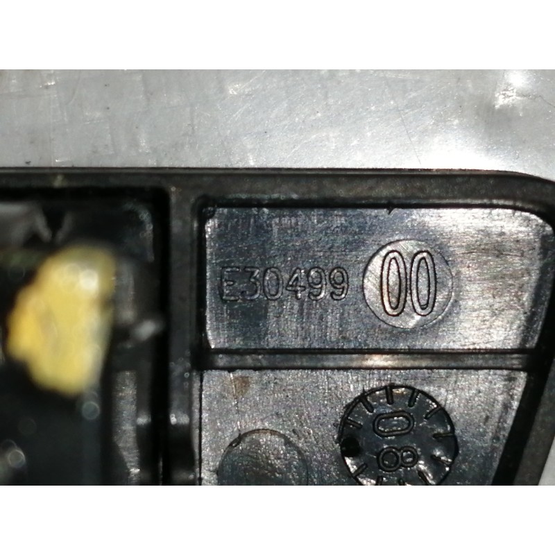 Recambio de mando elevalunas delantero izquierdo para fiat 500 cabrio (150) lounge referencia OEM IAM 28767 E30499 