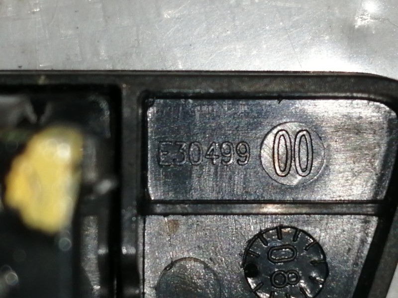 Recambio de mando elevalunas delantero izquierdo para fiat 500 cabrio (150) lounge referencia OEM IAM 28767 E30499 