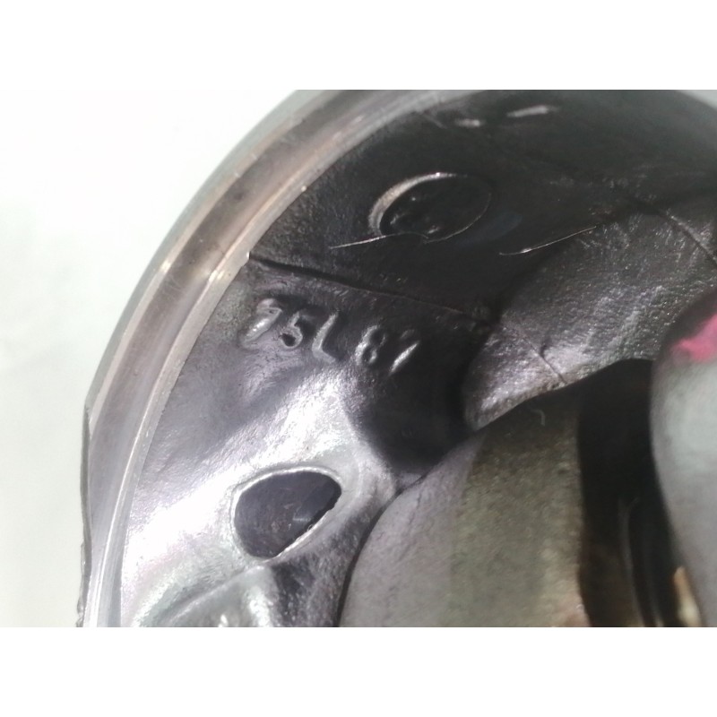 Recambio de piston para mazda 3 berlina (bk) 1.6 crdt active referencia OEM IAM 75L82  CON BIELA