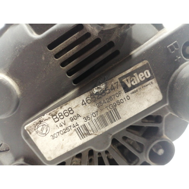 Recambio de alternador para fiat linea (110) dynamic referencia OEM IAM 46823547  