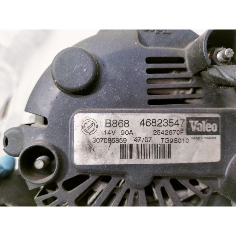 Recambio de alternador para fiat nuova 500 (150) pop referencia OEM IAM 46823547 2542670F 307086859 