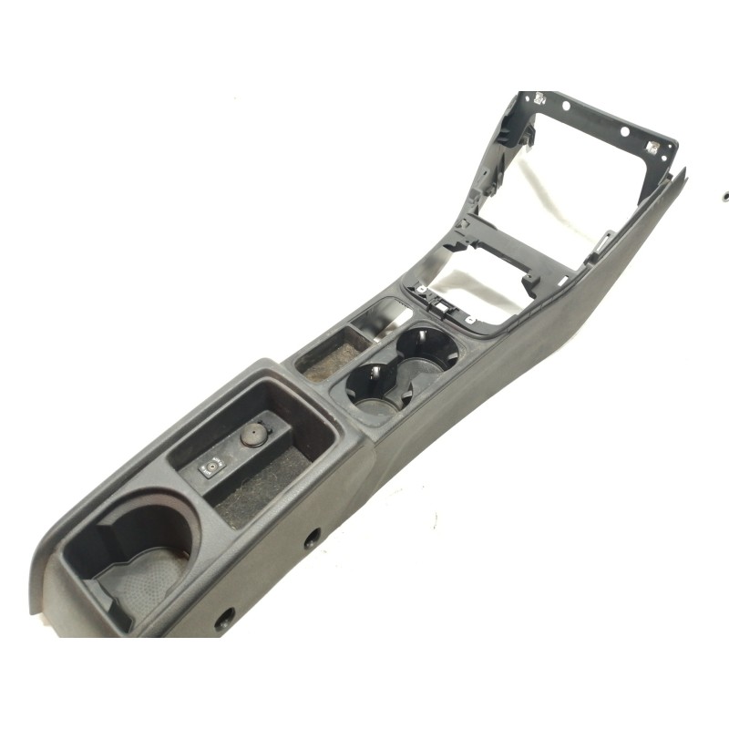 Recambio de apoyabrazos central para volkswagen tiguan (5n1) sport referencia OEM IAM 5N0863323  