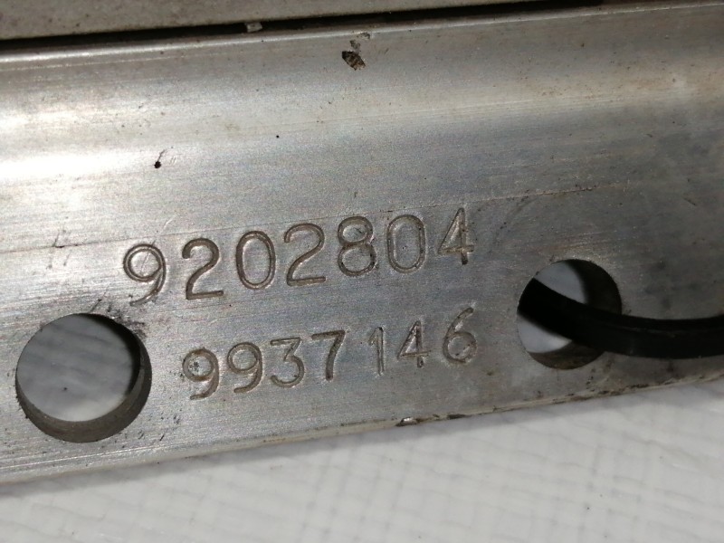 Recambio de rampa inyectora para volvo s40 berlina 1.8 16v referencia OEM IAM 9202804  