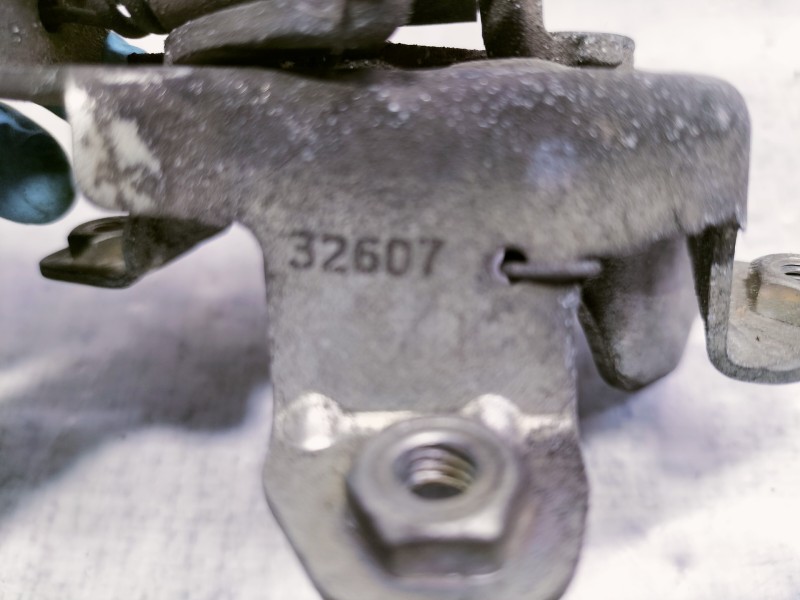 Recambio de cerradura capot para fiat nuova 500 (150) pop referencia OEM IAM 51785174 32607 