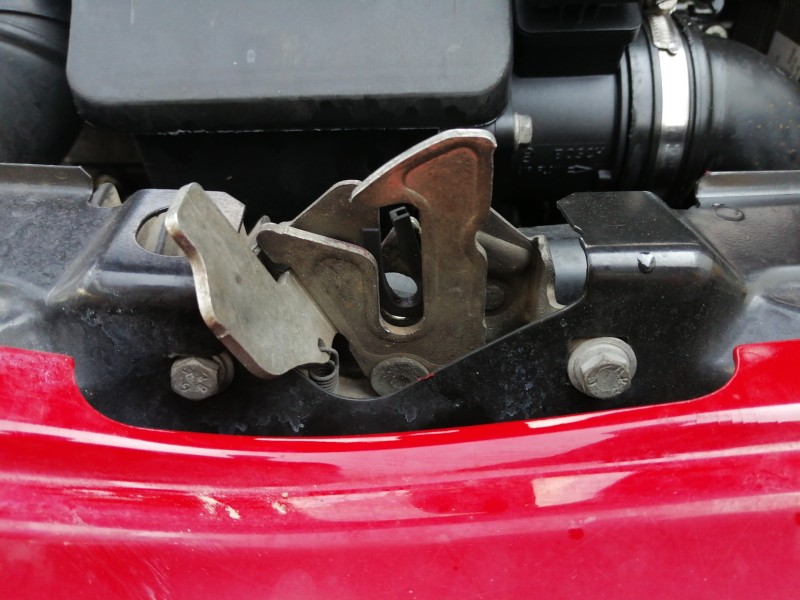 Recambio de cerradura capot para fiat nuova 500 (150) pop referencia OEM IAM 51785174 32607 