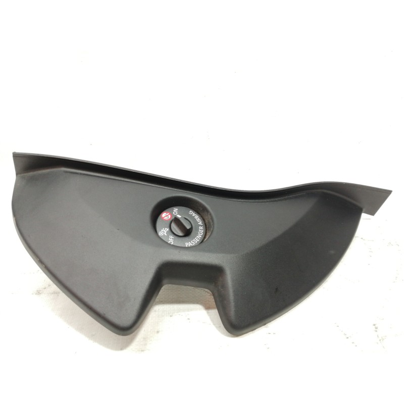 Recambio de interruptor para renault megane iv berlina 5p 1.2 tce energy referencia OEM IAM 689205425R  