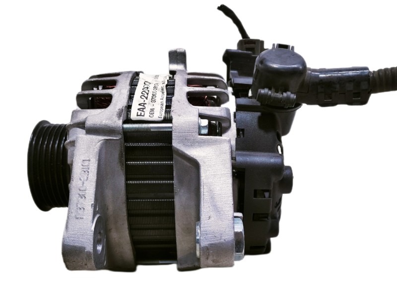 Recambio de alternador para hyundai i30 classic referencia OEM IAM 373002B101  