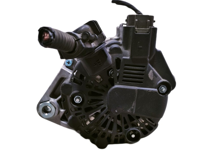 Recambio de alternador para hyundai i30 classic referencia OEM IAM 373002B101  
