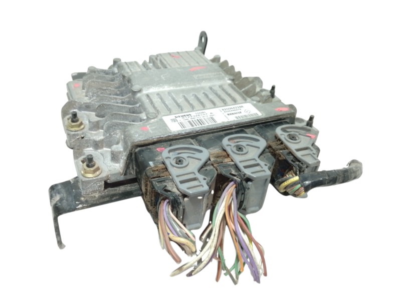 Recambio de centralita motor uce para renault scenic ii confort dynamique referencia OEM IAM 8200542288  
