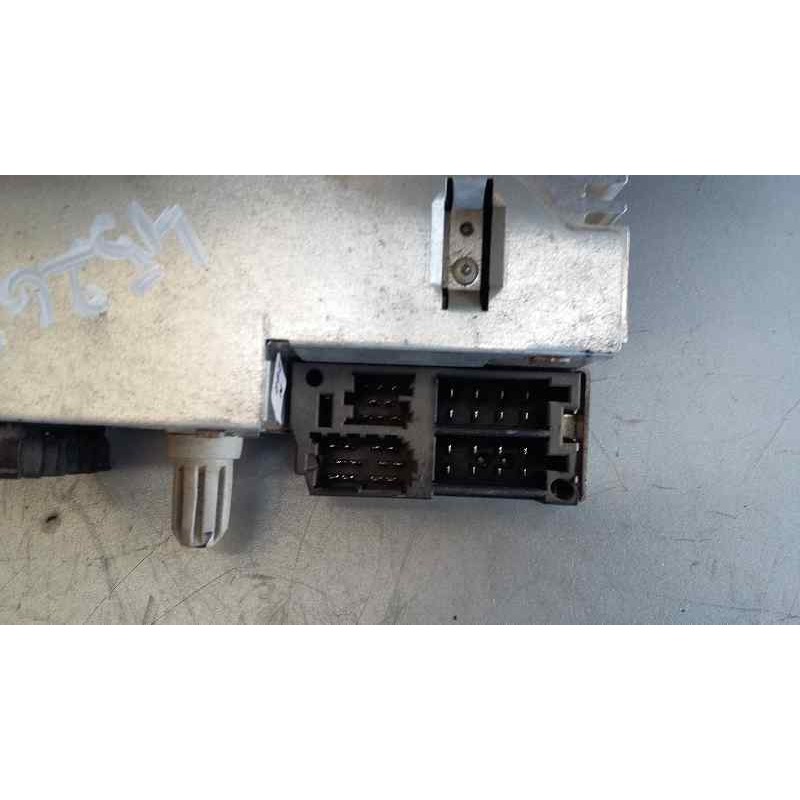 Recambio de sistema audio / radio cd para renault scenic ii confort dynamique referencia OEM IAM 8200367492  